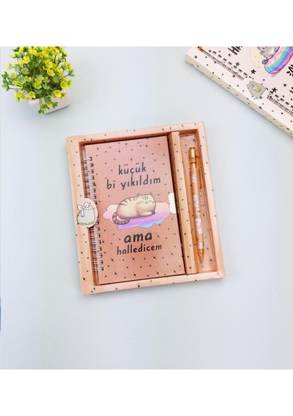 Sevimli Desenli Kilitli Defter ve Kalem Seti
