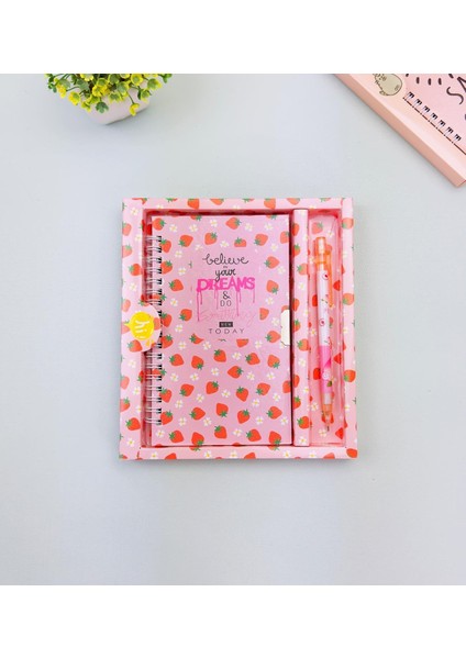 Sevimli Desenli Kilitli Defter ve Kalem Seti