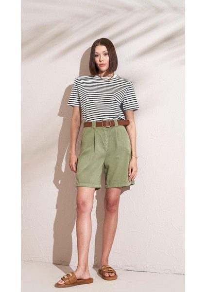 Kadın Haki Yüksel Bel Beli Kemerli Gabardin Şort fırsatları