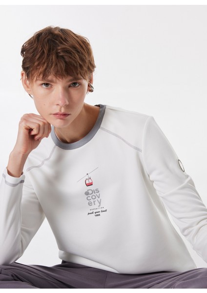 Kırık Beyaz Kadın Kapüşon Yaka Basic Fit Baskılı Uzun Kollu T-Shirt D4WL-TST3004