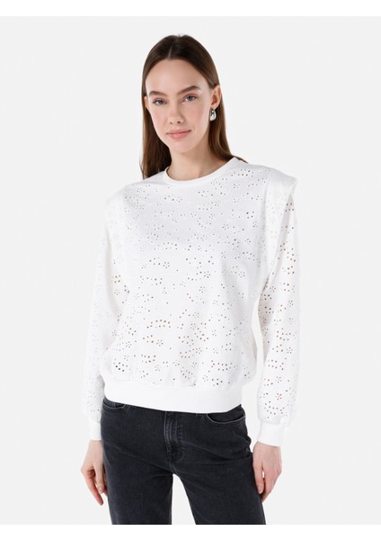 Normal Kesim Bisiklet Yaka Işlemeli Beyaz Kadın Sweatshirt CL1067956