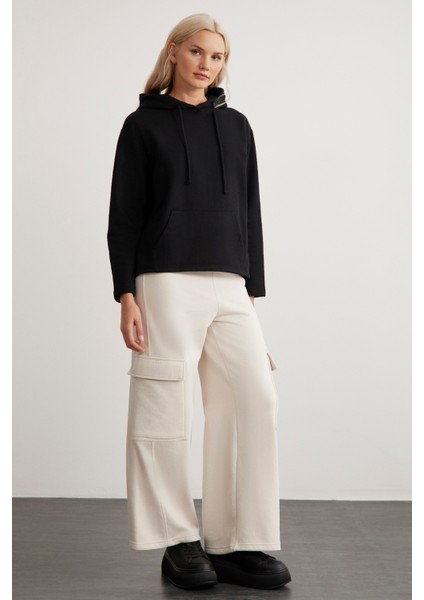 Gayle Kadın Kapüşonlu Içi Polarlı Relaxed Kalıp Basic Siyah Sweatshirt fiyatları