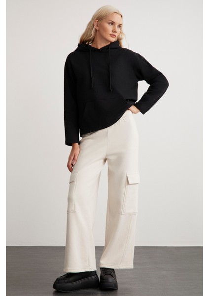 Gayle Kadın Kapüşonlu Içi Polarlı Relaxed Kalıp Basic Siyah Sweatshirt modelleri