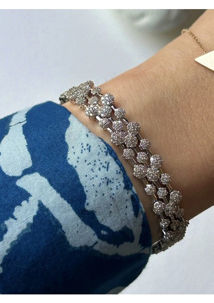 Silver Renk Çelik Zirkon Taş Işlemeli Trio Coronet Premium Bileklik fiyatları