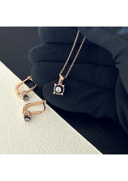 6,20 gr Rose Renk Minimal Tektaş Tasarım 925 Gümüş Elmas Montür Kolye Küpe Set fiyatları