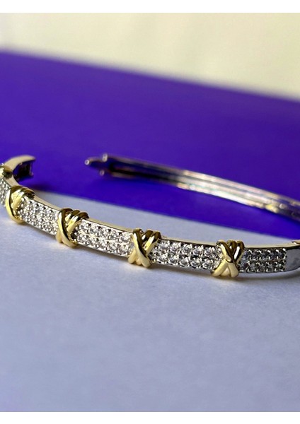 Silver Renk Çelik Gold x Detaylı Yarısı Zirkon Taşlı Trend Model Kelepçe Bileklik