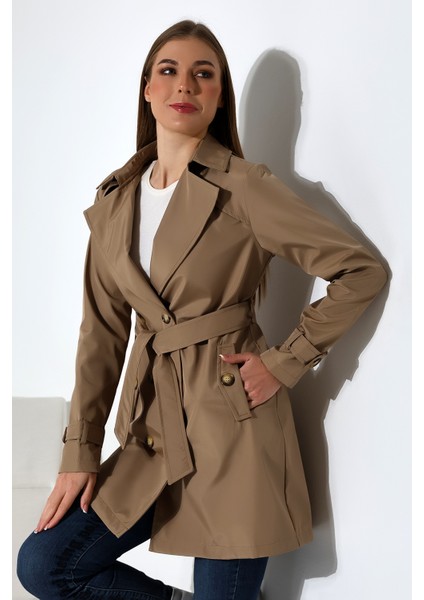 Kadın Degaje Kuşaklı Yarım Boy Astarlı Uzun Kollu Döğmeli Trençkot fırsatları
