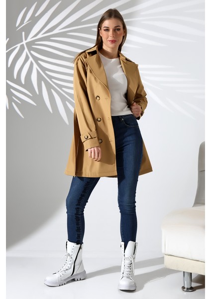 Kadın Degaje Kuşaklı Yarım Boy Astarlı Uzun Kollu Döğmeli Trençkot modelleri
