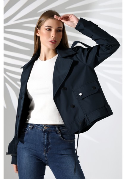 Kadın Astarlı Kemerli Cepli Su Itici Kumaş Crop Trençkot fiyatları