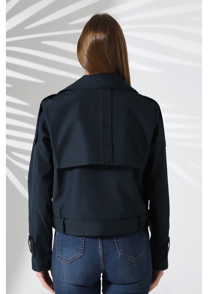 Kadın Astarlı Kemerli Cepli Su Itici Kumaş Crop Trençkot indirimleri