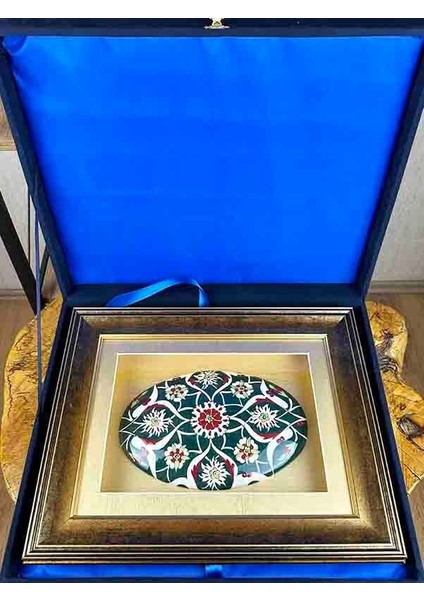 Ofis si Lotus Motifli Paspartulu Iznik Çini modelleri