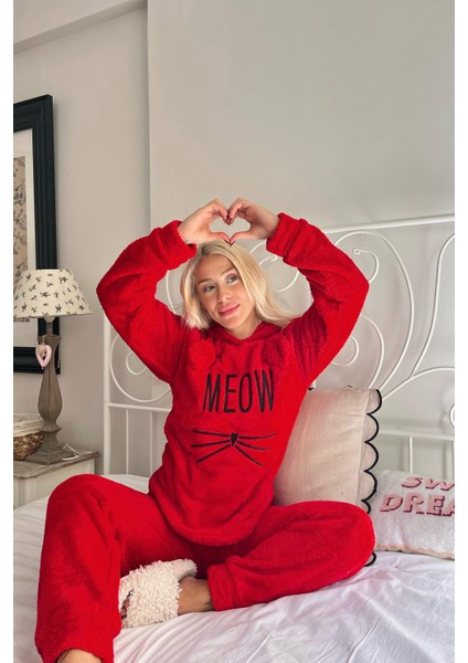 Meow Desenli Tam Peluş Pijama Takımı