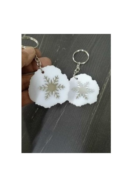 Kar Taneli Yeniyıl Anahtarlık Beyaz