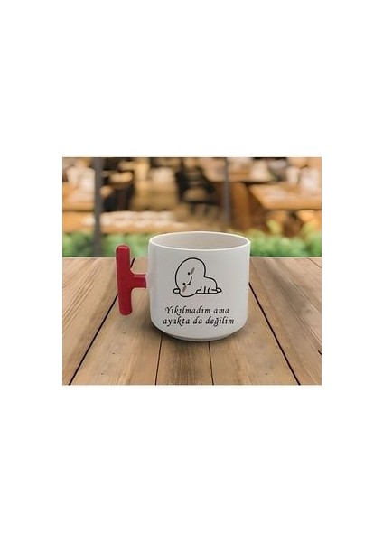 Latte & Espresso El Yapımı Yıkılmadım Ama Ayakta Da Değilim Kırmızı T Kulp Kupa 200 ml