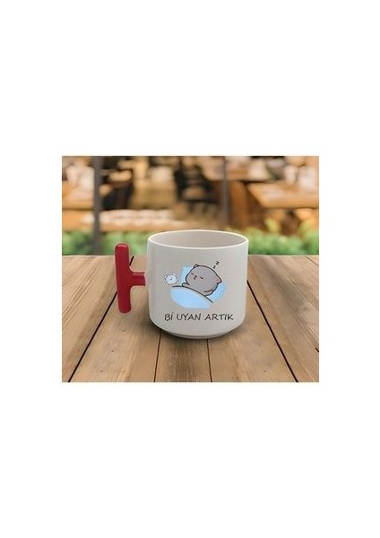 Latte & Espresso Bi Uyan Artık Baskılı Kırmızı T Kulp Kupa 200 ml