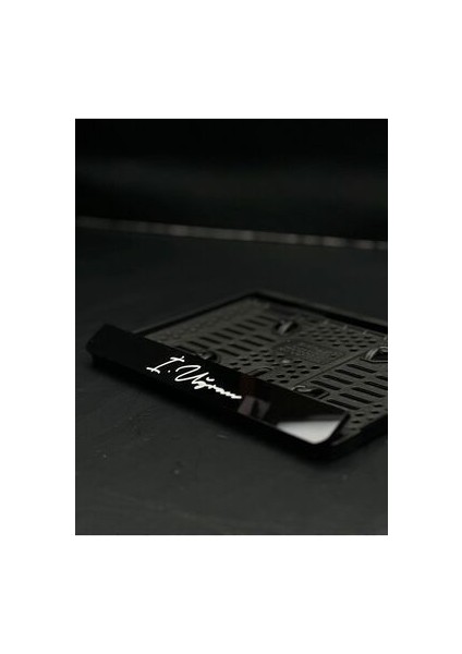 Kişiye Özel Motor Pleksi Takmatik Plakalık Siyah Renkli Araçlar İçin Uygun fiyatları