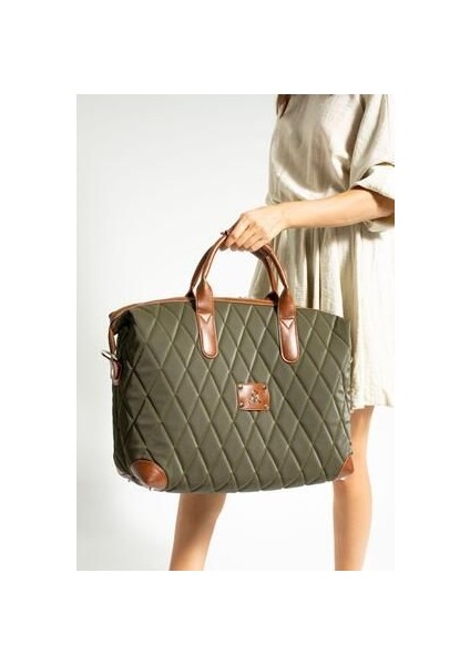 Büyük Boy Kapitone Seyahat Çantası modelleri