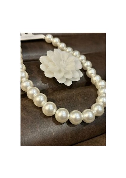 Inci Büyük Model Kolye