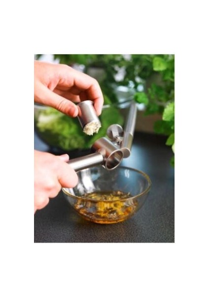 4 Parça 3'lü Mutfak Seti; Koncıs Sarımsak Ezici Idealısk Rende Idealısk 2 Li Çırpıcı fiyatları