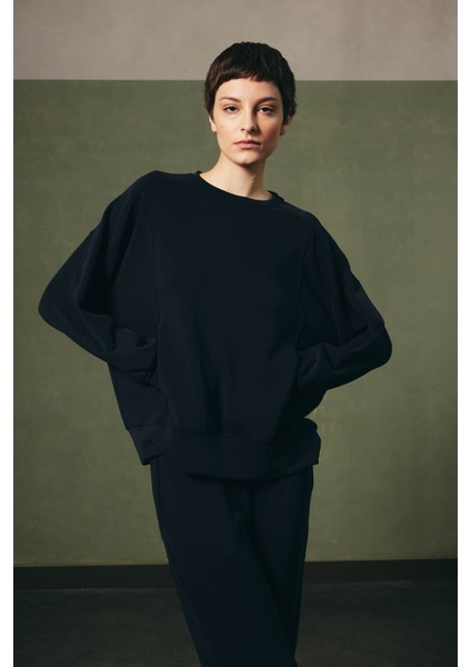 Kadın Soft Touch Uzun Kollu Kesik Detaylı Sweatshirt