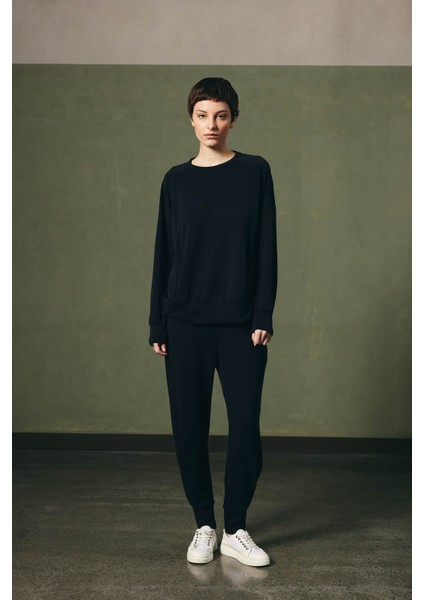 Kadın Soft Touch Uzun Kollu Kesik Detaylı Sweatshirt modelleri