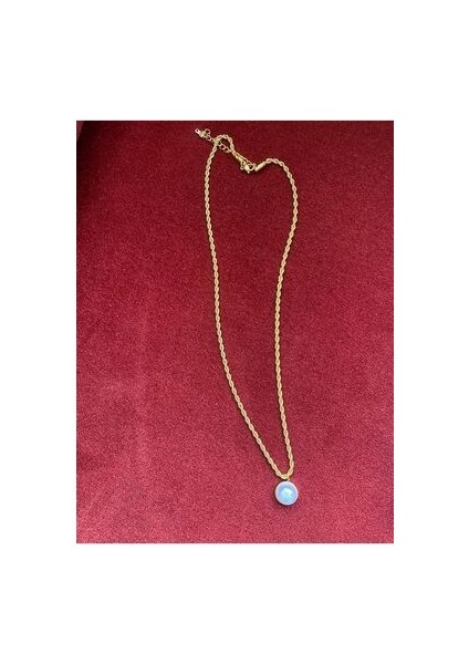 Modern ve Şık Mavi Taşlı Kolye