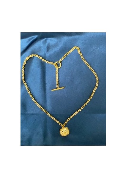 Modern ve Şık Altın Renk Ayıcık Kolye