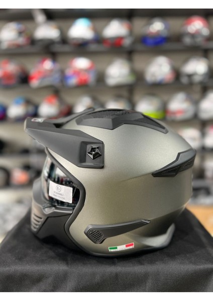 Sw 726 x Tokyo Mat Tıtanıum Kask