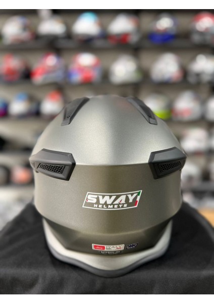 Sw 726 x Tokyo Mat Tıtanıum Kask