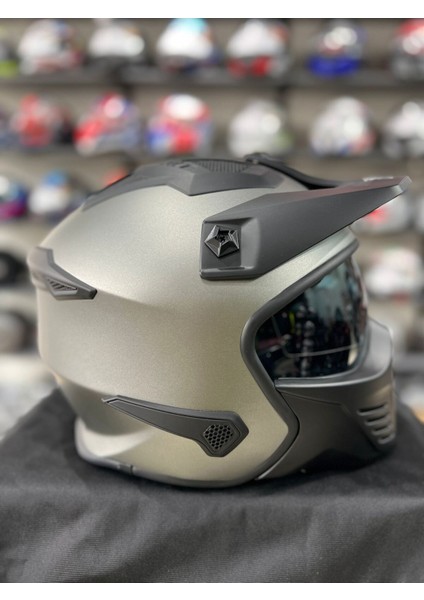 Sw 726 x Tokyo Mat Tıtanıum Kask
