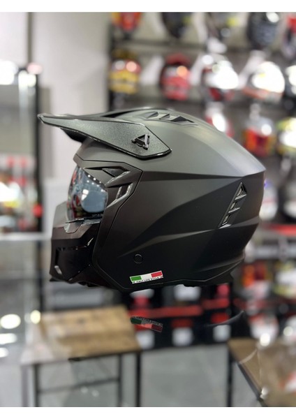 726X Tokyo Mat Siyah