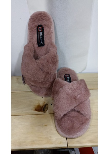 Içi Peluşlu Tüylü Rahat Taban Kışlık Kadın Ev Terliği fırsatları