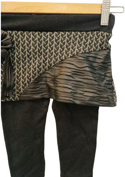 Deri Detaylı Kazayağı Desenli Çocuk Etek Tayt fırsatları