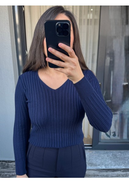 V Yaka Triko Kazak fırsatları