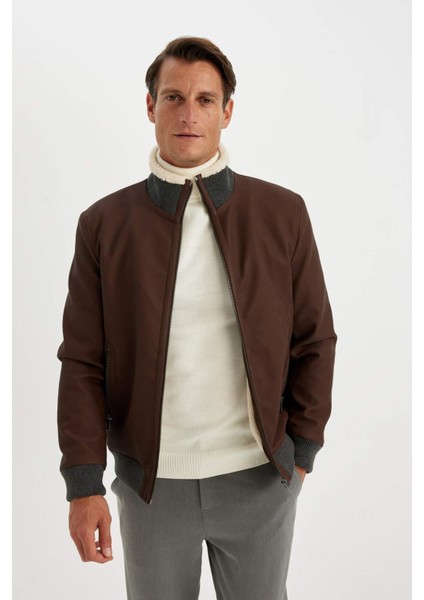 Su İtici Slim Fit Dar Kesim Suni Kürklü Yaka Astarlı Fermuarlı Ribanalı Cepli Suni Deri Mont C5633AX24WN