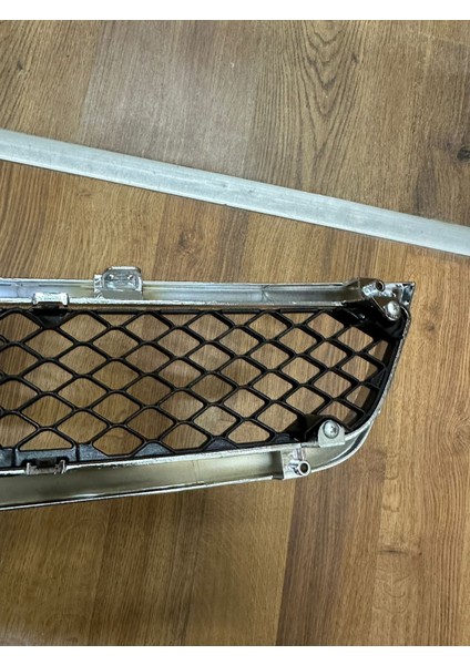 Mitsubishi Lancer Ön Panjur 2008-2011 7450A093