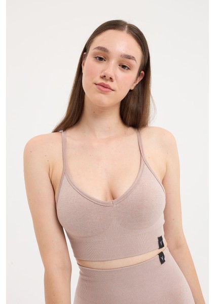 Urban Kadın Spor Sütyeni V Yaka Dikişsiz Tasarım ile Gün Boyu Konfor Polyester