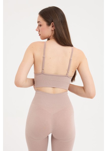 Urban Kadın Spor Sütyeni V Yaka Dikişsiz Tasarım ile Gün Boyu Konfor Polyester fiyatları