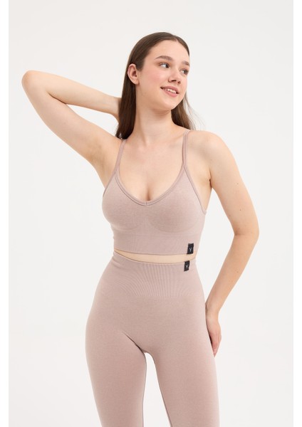 Urban Kadın Spor Sütyeni V Yaka Dikişsiz Tasarım ile Gün Boyu Konfor Polyester modelleri