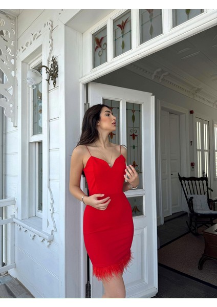 Cemre Ip Askılı Tüylü Mini Elbise 582843 fırsatları