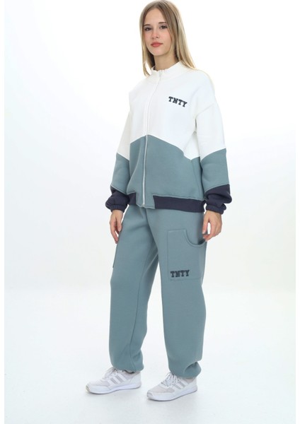 Kız Çocuk Nakışlı Takım