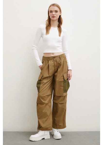 Beli Lastikli Kargo Cepli Paraşüt Pantolon Haki fırsatları