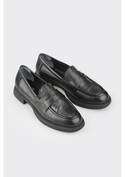 Siyah Deri Kadın Günlük Ayakkabı fiyatları