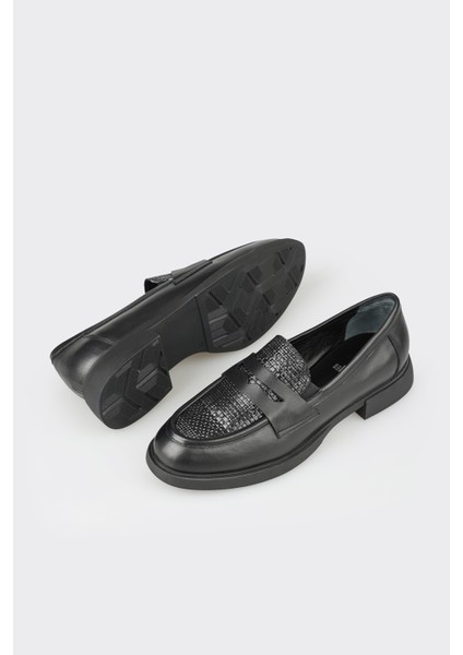 Siyah Deri Kadın Günlük Ayakkabı fırsatları