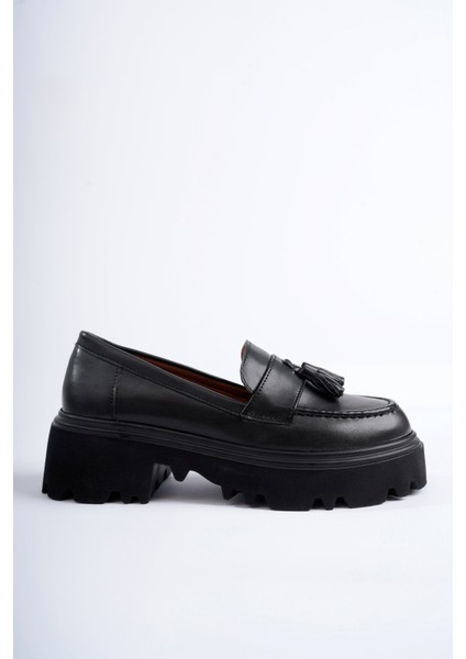 Class Model Siyah Cilt Püsküllü Kadın Loafer Ayakkabı fiyatları