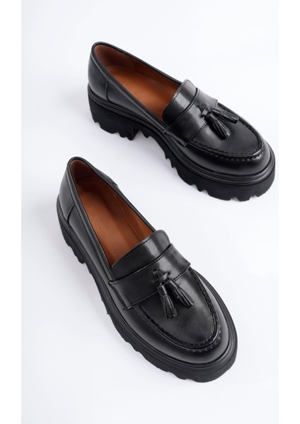 Class Model Siyah Cilt Püsküllü Kadın Loafer Ayakkabı fırsatları