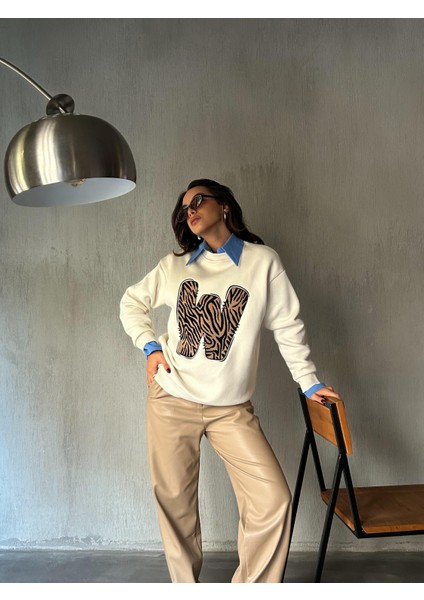 Kadın Ekru Süzene Nakışlı 3 Iplik Şardonlu Geniş Kesim Sweatshirt 28314