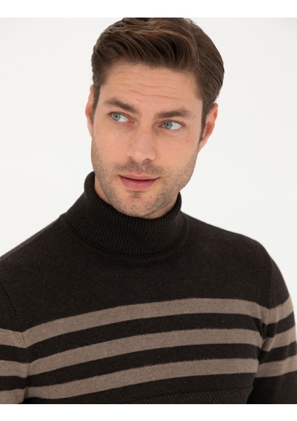 Erkek Kahverengi Slim Fit Balıkçı Yaka Triko Kazak 50278029-VR158