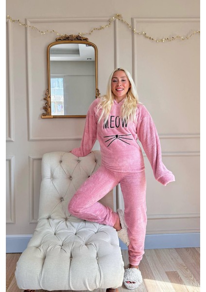 Meow Desenli Tam Peluş Pijama Takımı modelleri