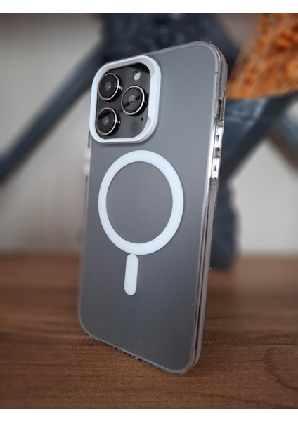 iPhone 15 Pro Max Magsafe Manyetik Şarj Özellikli Arkası Buzlu Transparan Kamera Çıkıntılı Kılıf